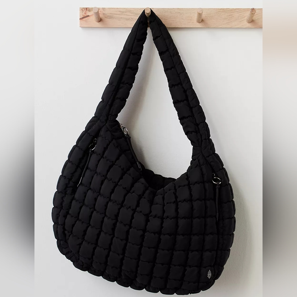 FP Movement Free People Black Quilted Carryall Shoulder Bag Tote Gym Hobo New - Picture 3 of 12
